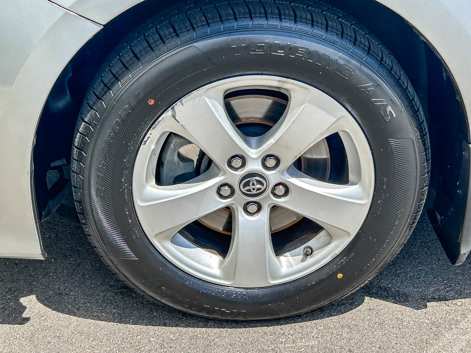 Used 2019 Toyota Sienna LE w/ Carpet Mat Package FWD image 10