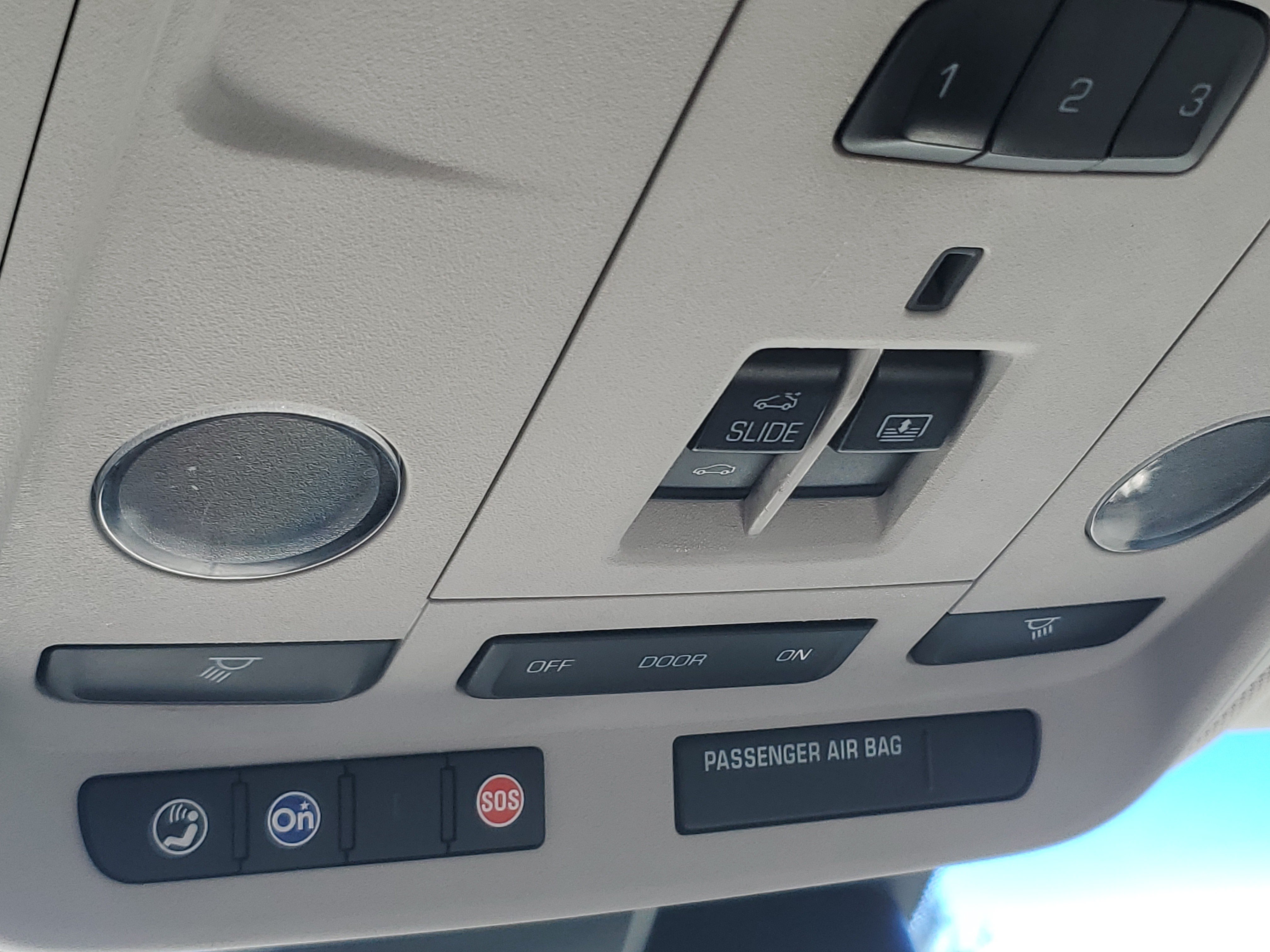 Used 2015 Cadillac XTS Luxury w/ Driver Awareness Package FWD image 29