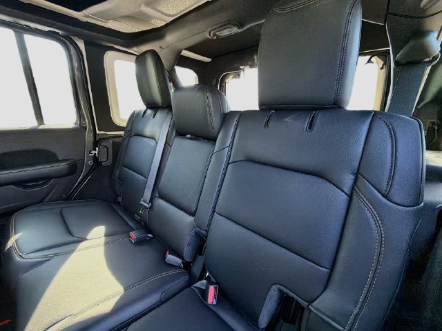 New 2026 Jeep Wrangler Unlimited Sahara AWD/4WD image 14