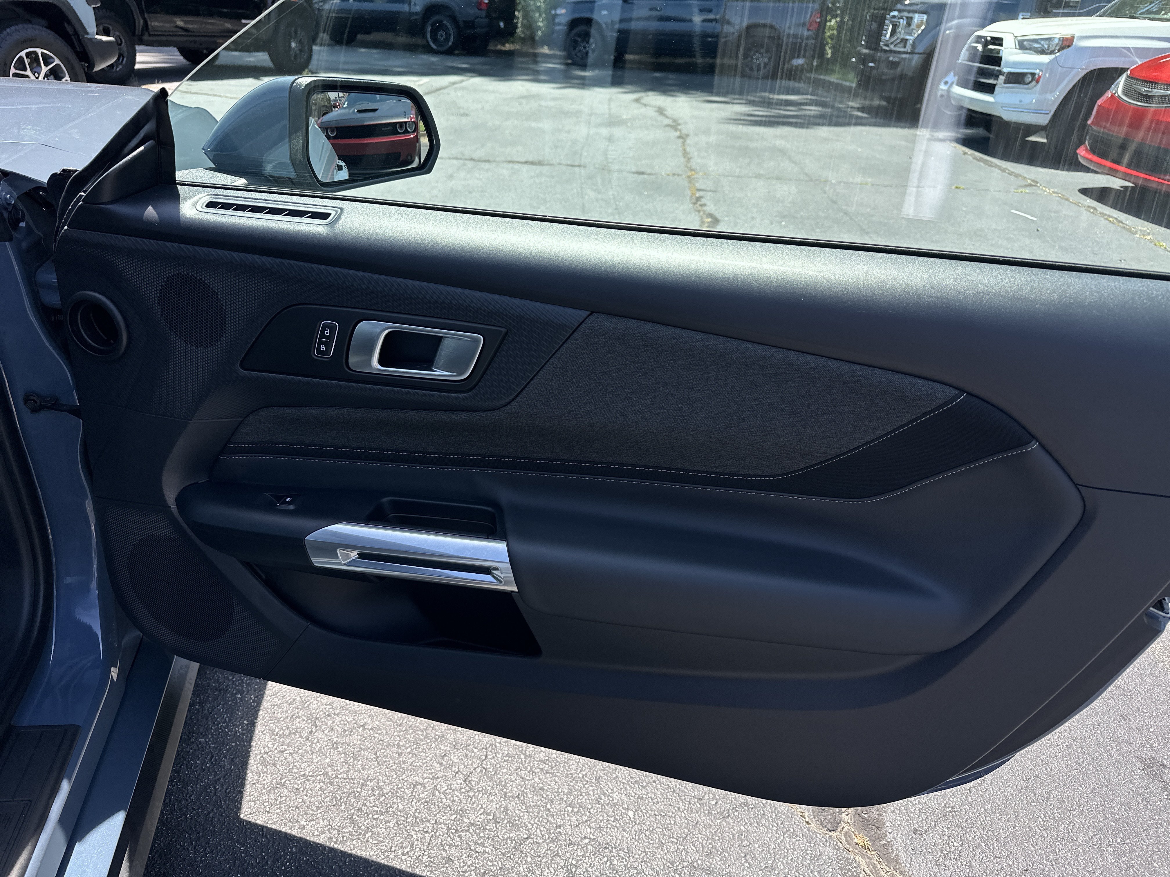 Used 2024 Ford Mustang Coupe RWD image 16