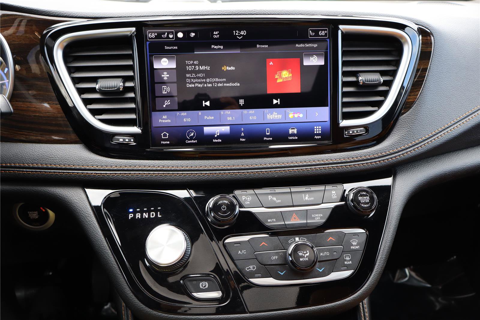 Used 2021 Chrysler Pacifica Pinnacle image 21