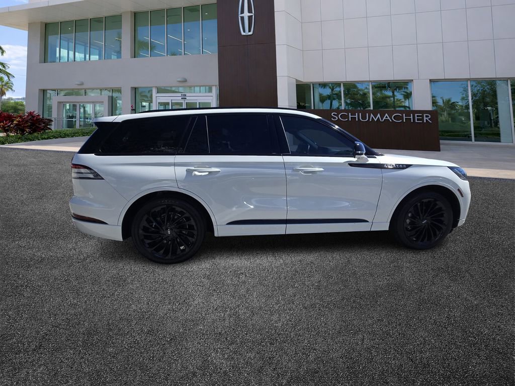 Used 2025 Lincoln Aviator Reserve w/ Luxury Package image 8