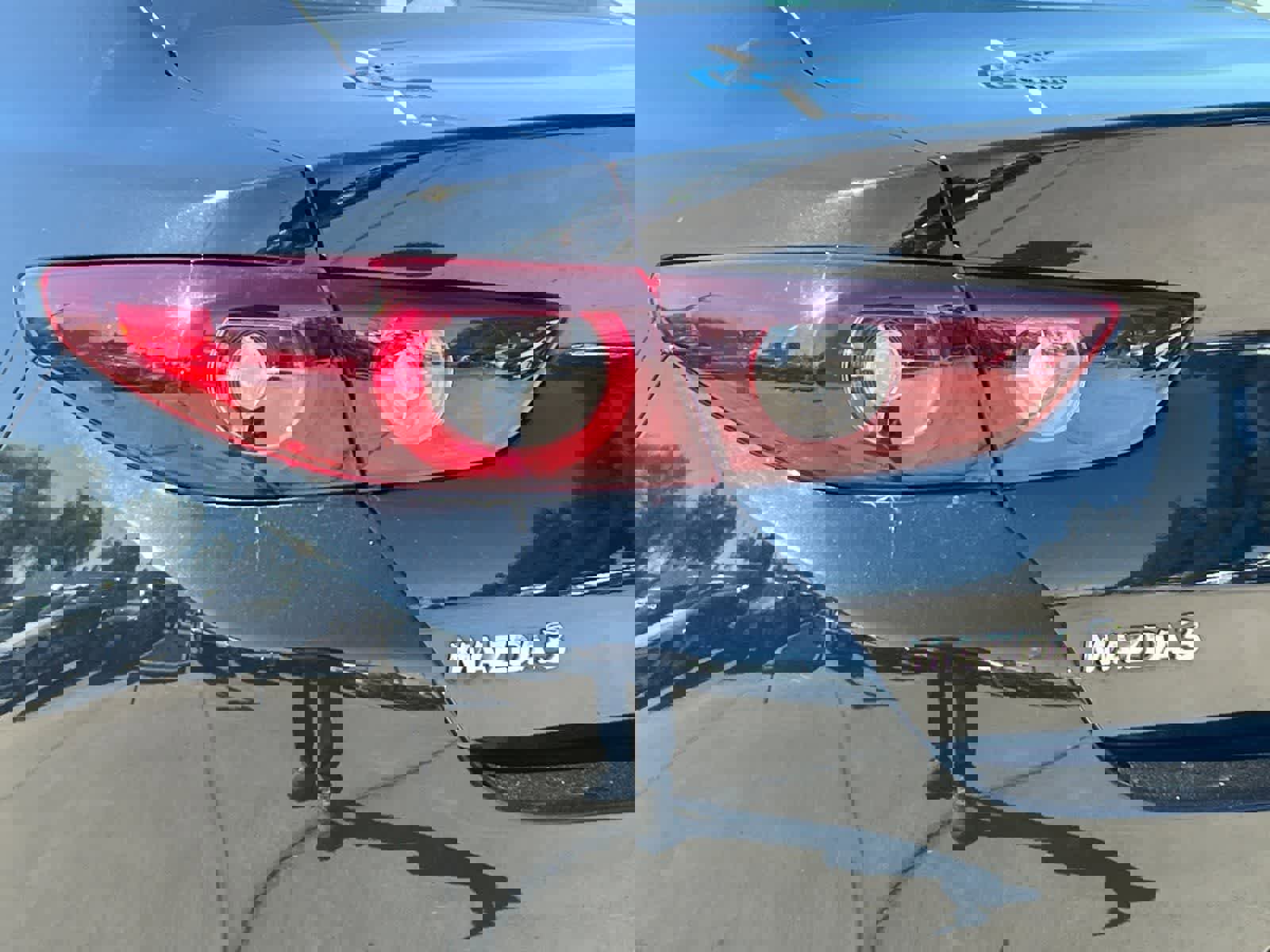 Used 2025 MAZDA MAZDA3 s image 26