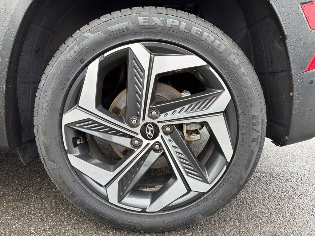 Used 2022 Hyundai Tucson Limited FWD image 16