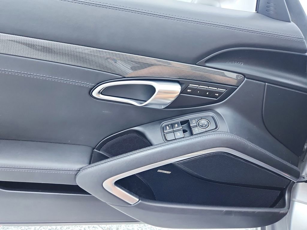 Used 2017 Porsche 911 Carrera 4S image 24