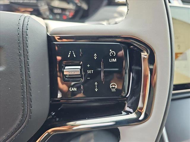 New 2026 Land Rover Range Rover Velar Dynamic SE image 18