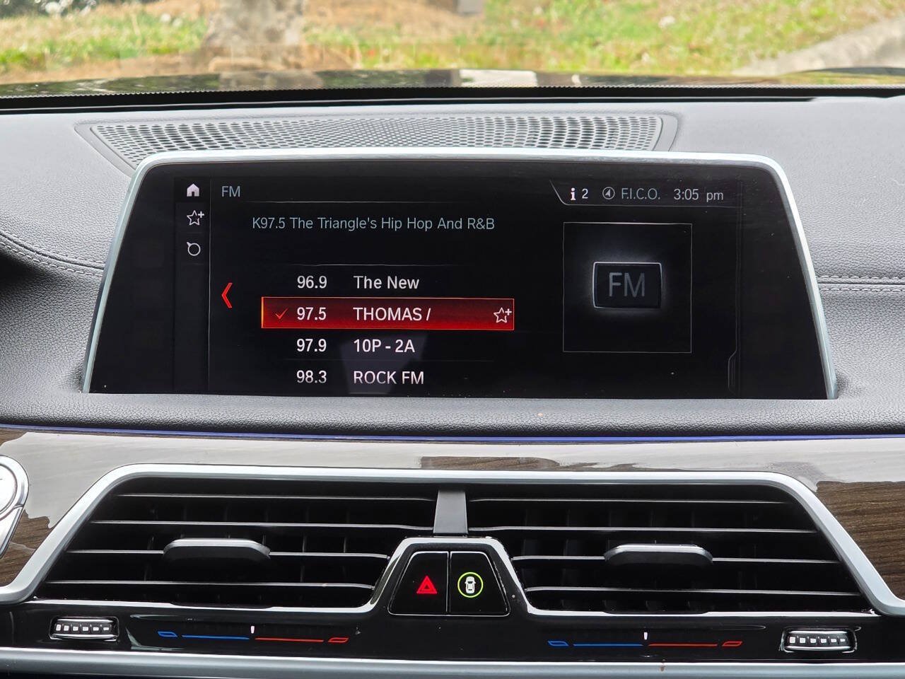 Used 2019 BMW 740i xDrive AWD/4WD image 26