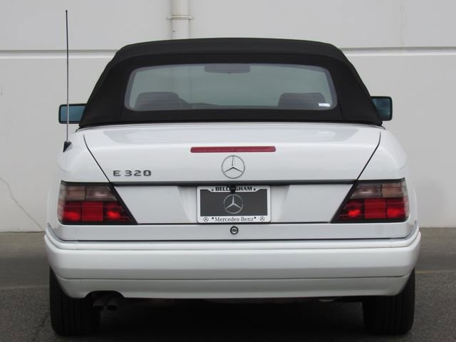 Used 1994 Mercedes-Benz E 320 Convertible image 7