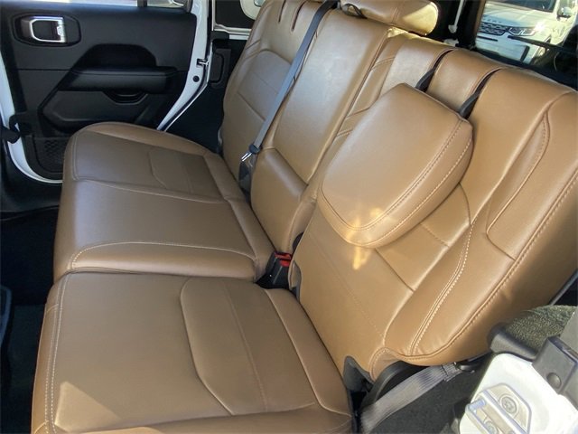 Used 2023 Jeep Wrangler Unlimited Sahara image 26