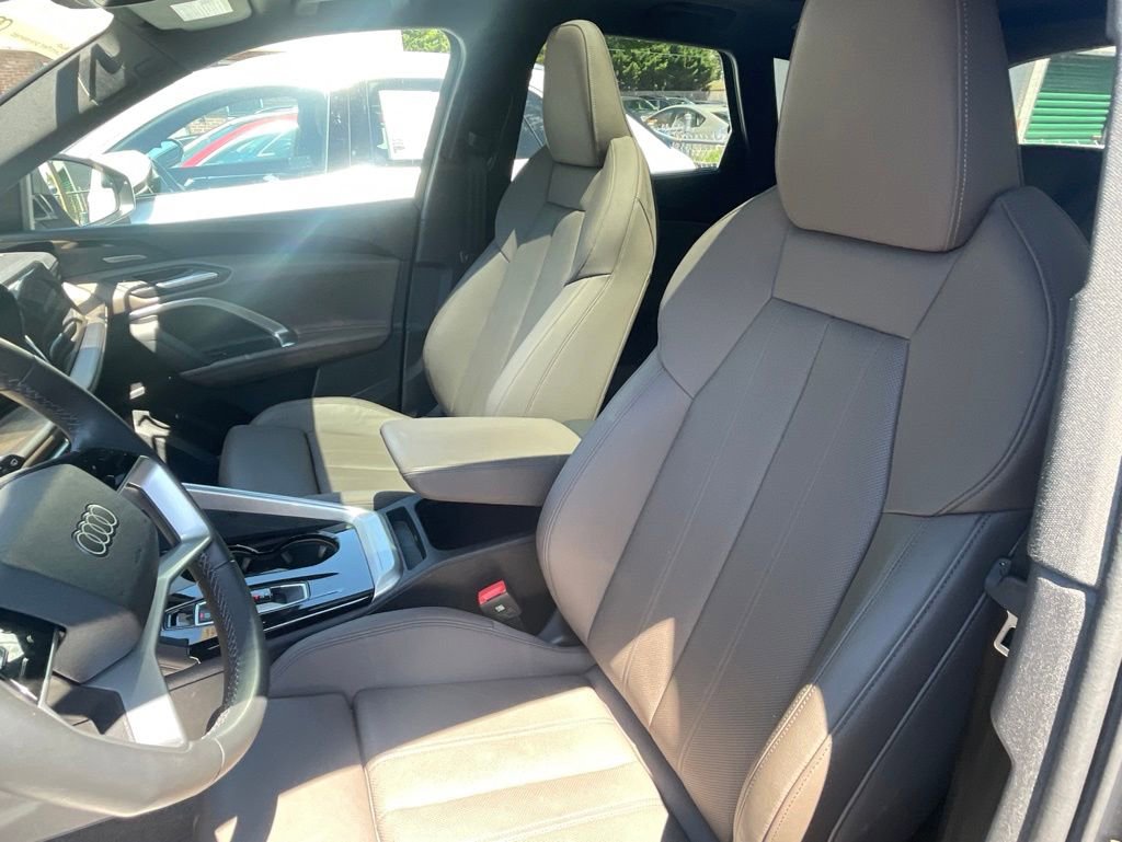 Used 2025 Audi Q5 Premium Plus w/ Premium Plus AWD/4WD image 9