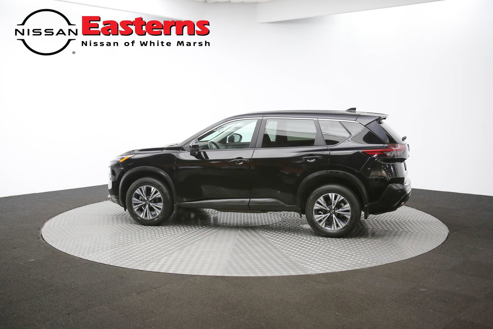 Used 2023 Nissan Rogue SV image 59