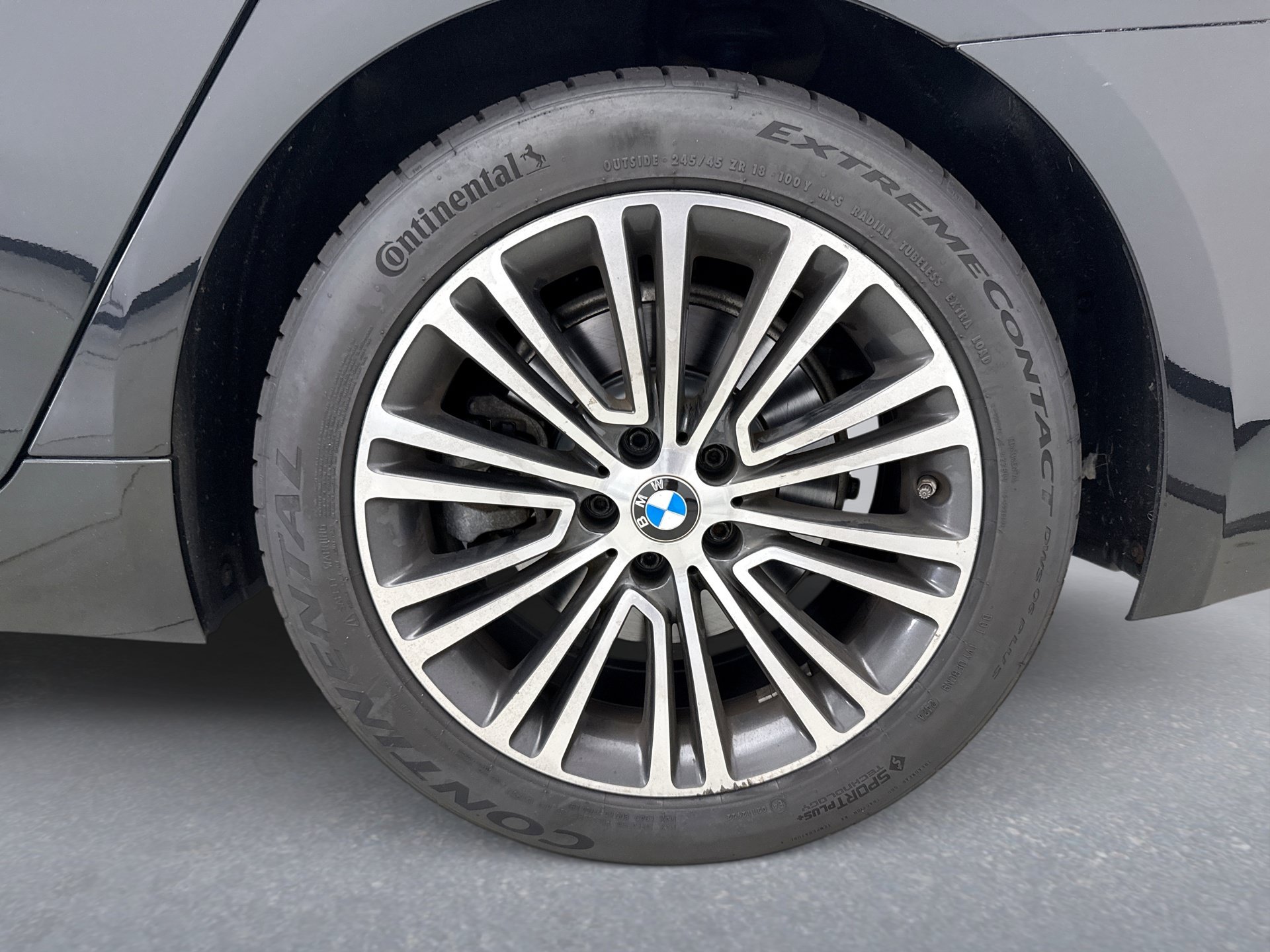 Used 2018 BMW 530i xDrive AWD/4WD image 11