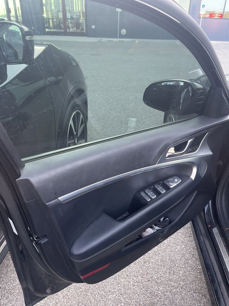 Used 2022 Genesis G70 2.0T w/ Prestige Package image 4