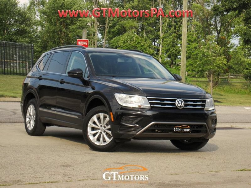 Used 2018 Volkswagen Tiguan SE w/ Panoramic Sunroof Package