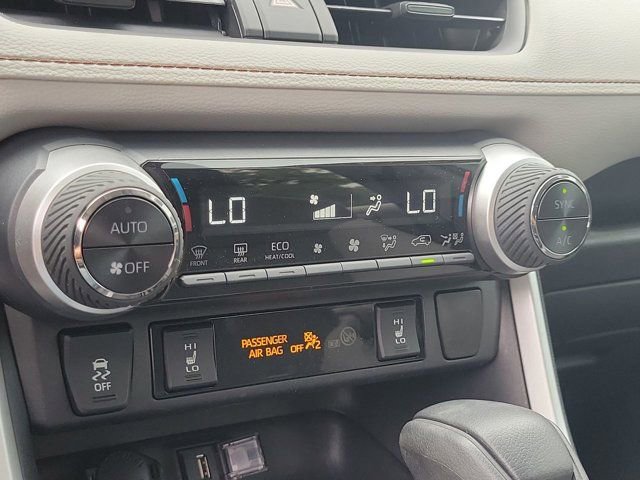 Used 2020 Toyota RAV4 XLE w/ Convenience Package AWD/4WD image 29