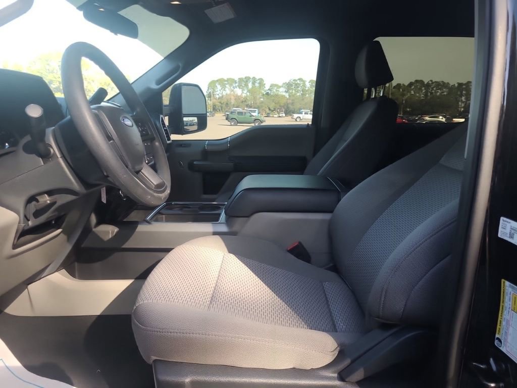 Used 2022 Ford F250 XLT w/ Black Appearance Package image 10