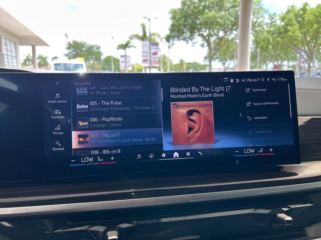 Used 2025 BMW X5 xDrive40i w/ M Sport Package image 8