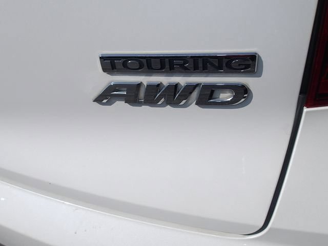 Used 2017 Honda Pilot Touring image 9