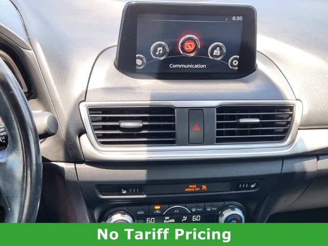 Used 2018 MAZDA MAZDA3 Touring FWD image 16