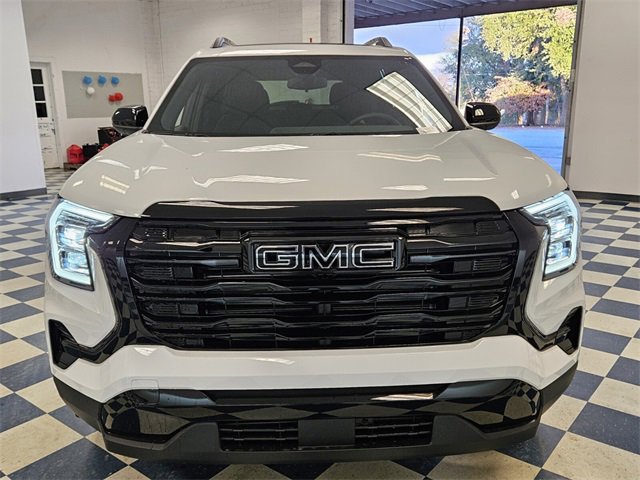 New 2026 GMC Terrain Elevation w/ Elevation Premium Package image 2