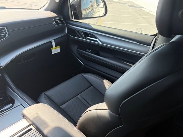 New 2026 Jeep Grand Wagoneer 4WD w/ Premium Group I image 37