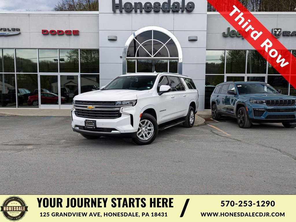 Used 2022 Chevrolet Suburban LT AWD/4WD image 1