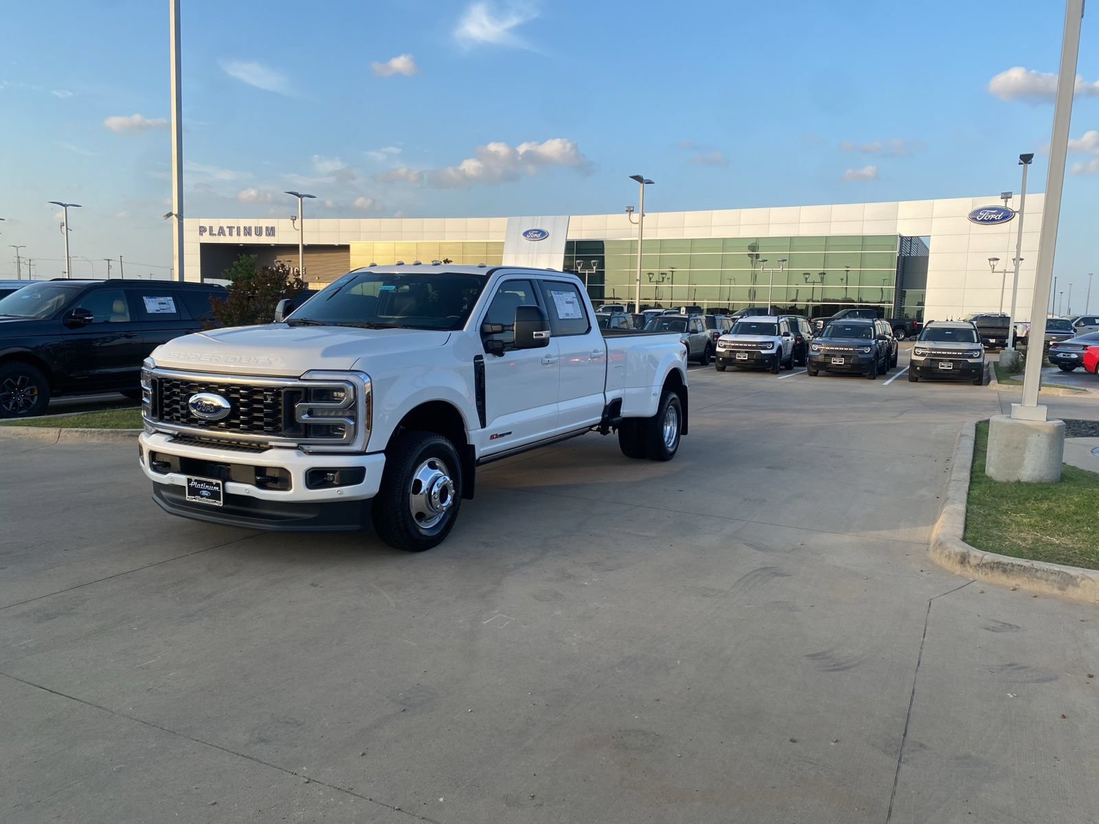 New 2026 Ford F350 Platinum AWD/4WD image 25