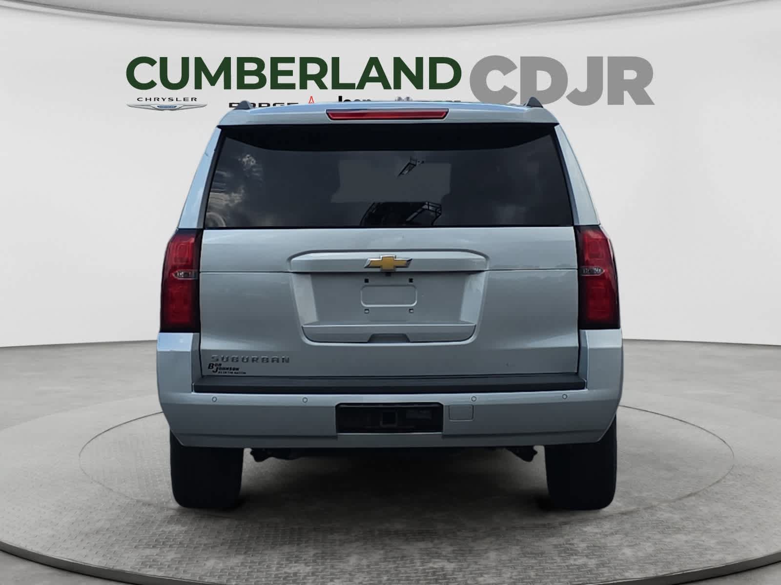 Used 2019 Chevrolet Suburban LT AWD/4WD image 5
