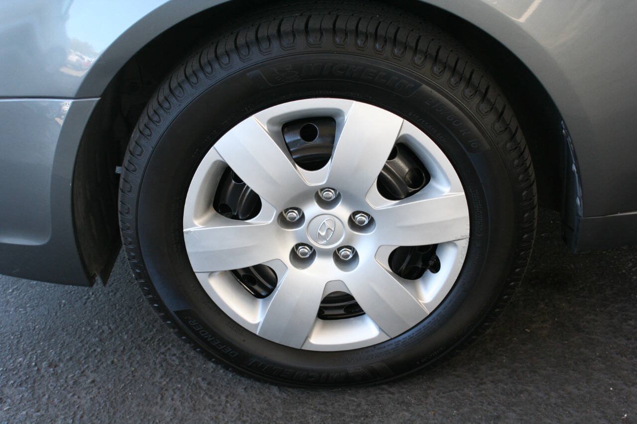Used 2009 Hyundai Sonata GLS FWD image 10