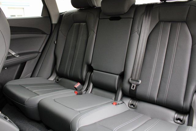 Used 2025 Audi Q5 Prestige image 21