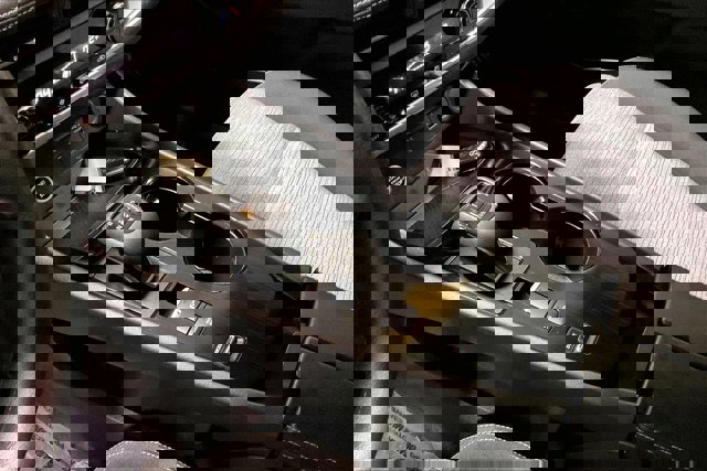 Used 2023 Nissan Rogue SV image 17