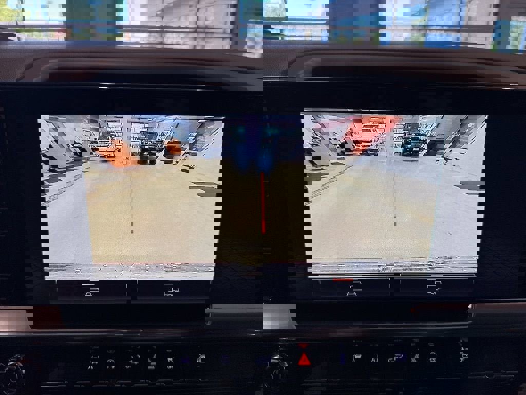 New 2026 GMC Sierra 1500 SLE w/ LPO, GMC Protection Package image 33