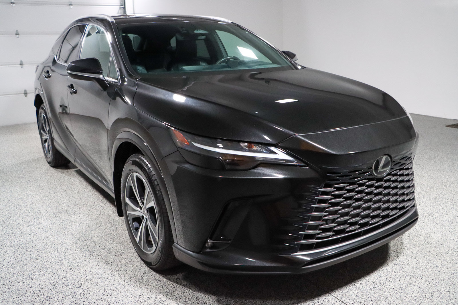 Used 2023 Lexus RX 350 Premium w/ Accessory Package (Z1) FWD image 5