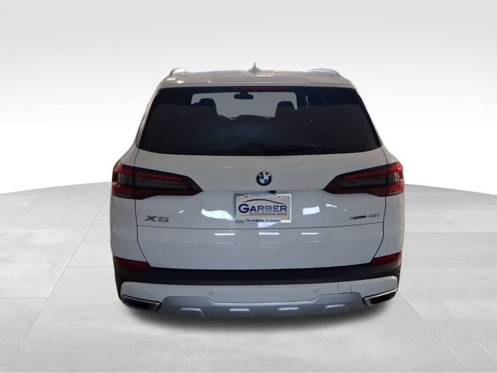 Used 2022 BMW X5 xDrive40i w/ Premium Package AWD/4WD image 4
