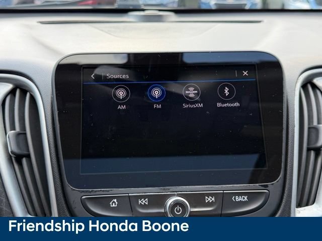 Used 2022 Chevrolet Malibu LT FWD image 32