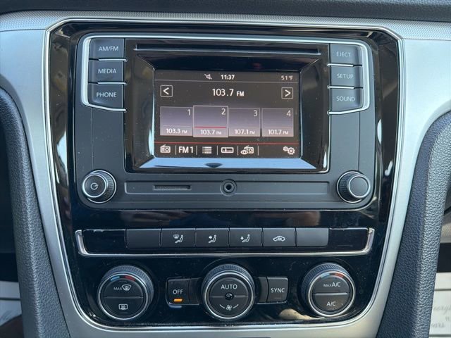 Used 2016 Volkswagen Passat 1.8T S image 26