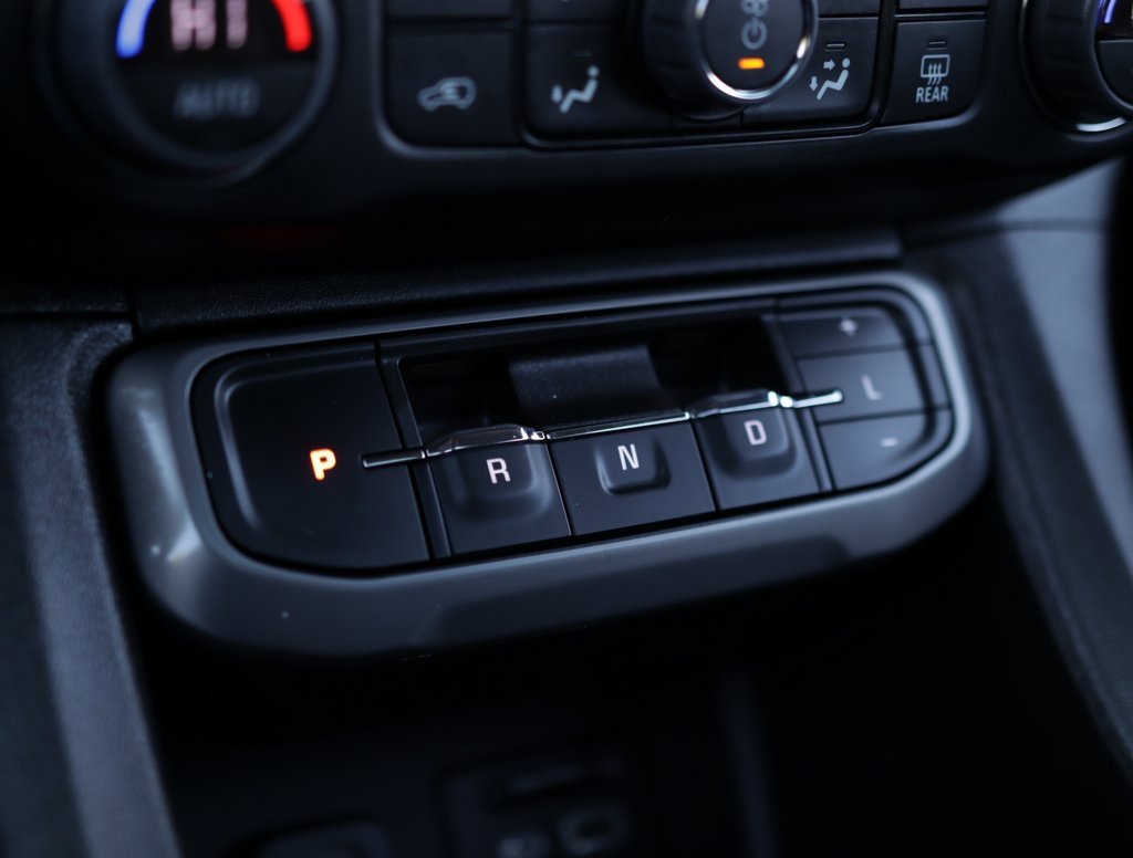 Used 2023 GMC Acadia AT4 image 21