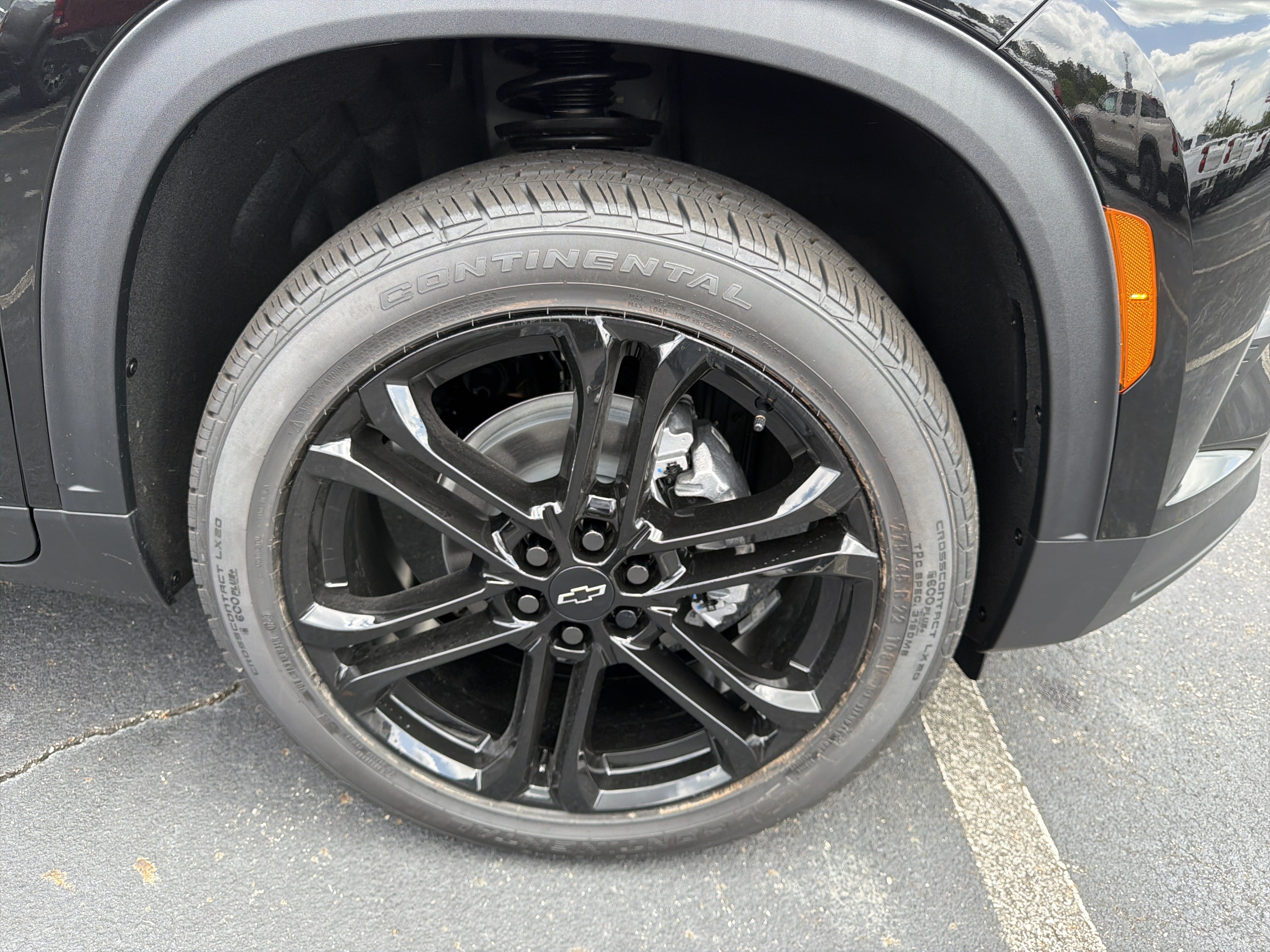 New 2026 Chevrolet Traverse LT w/ LPO, Floor Liner Package FWD image 12