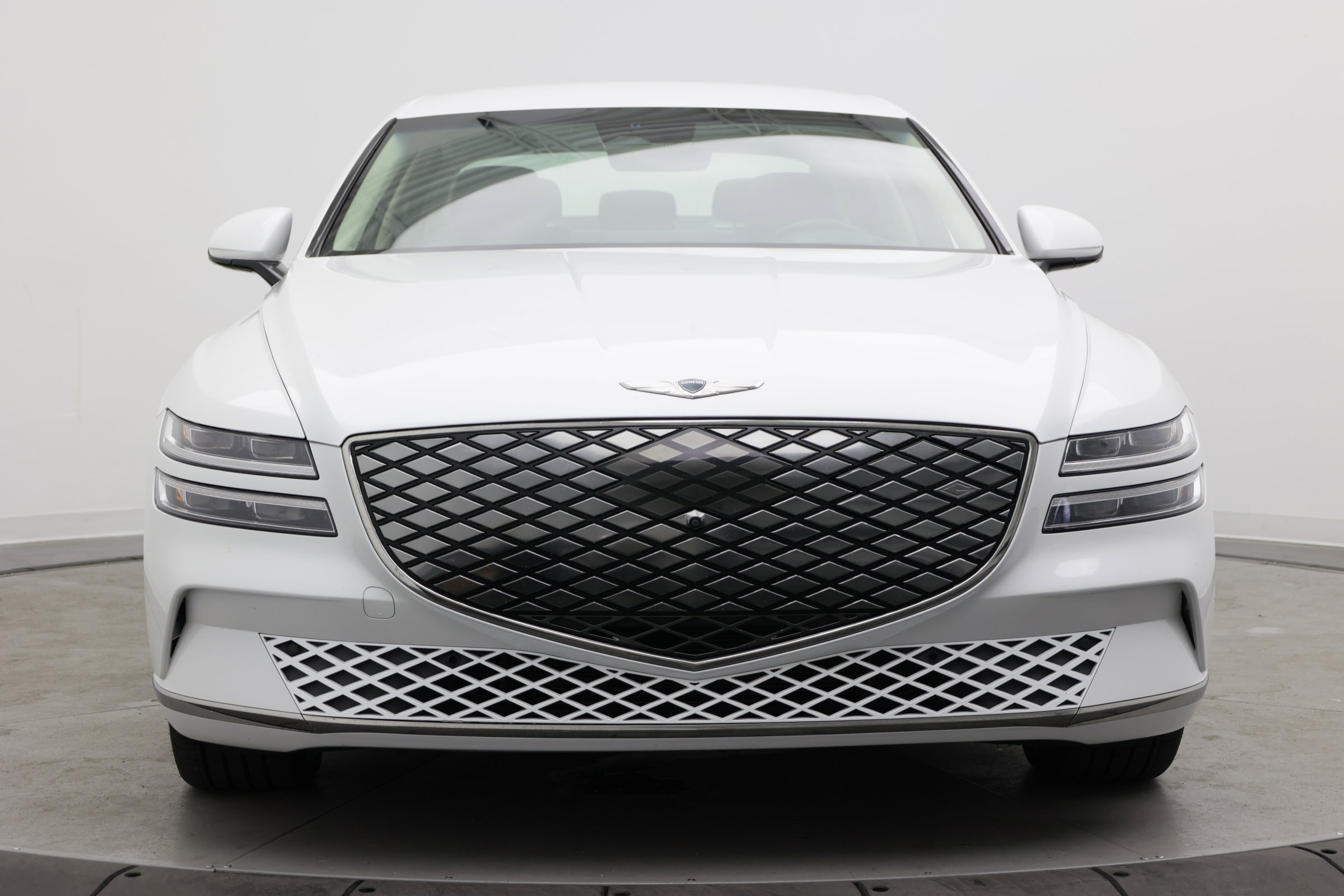 Used 2023 Genesis Electrified G80 AWD/4WD image 2