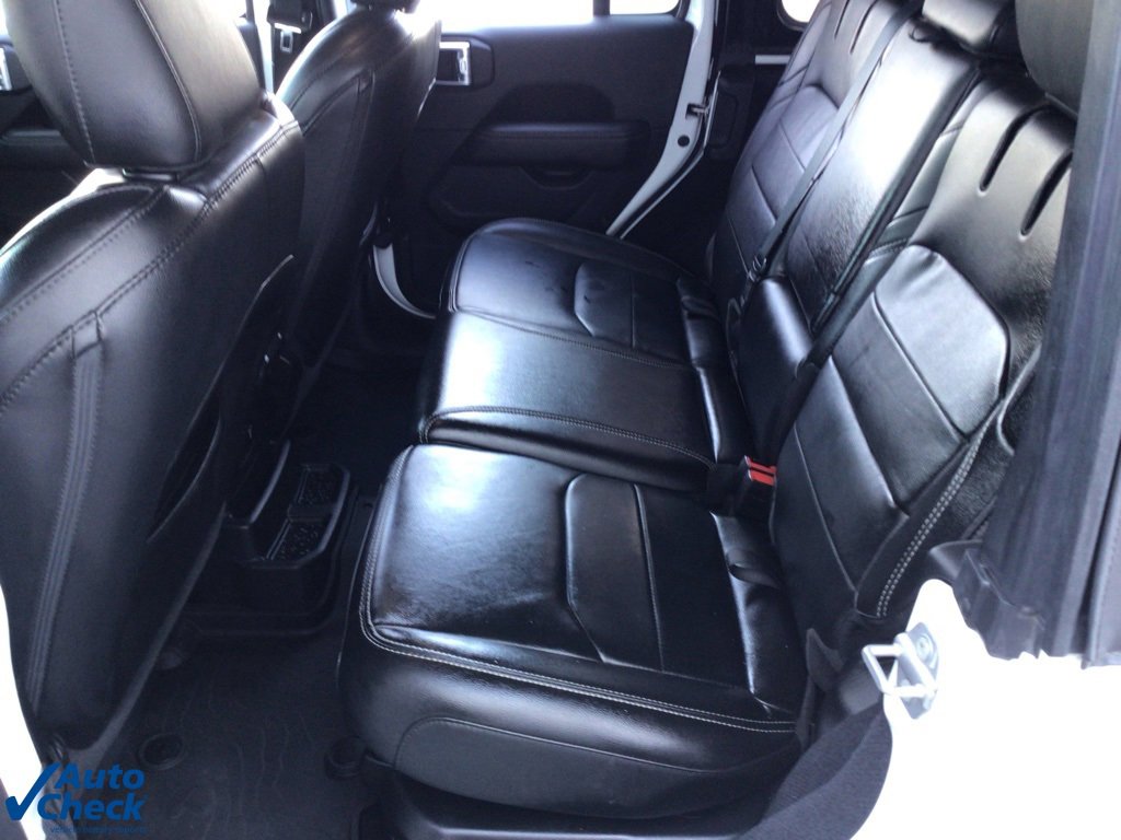 Used 2022 Jeep Wrangler Unlimited Sahara w/ Cold Weather Group image 15