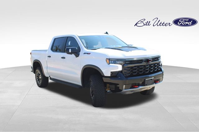 Used 2025 Chevrolet Silverado 1500 ZR2 w/ Technology Package AWD/4WD image 3