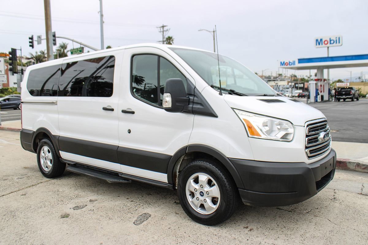 Used 2019 Ford Transit 150 XLT image 8