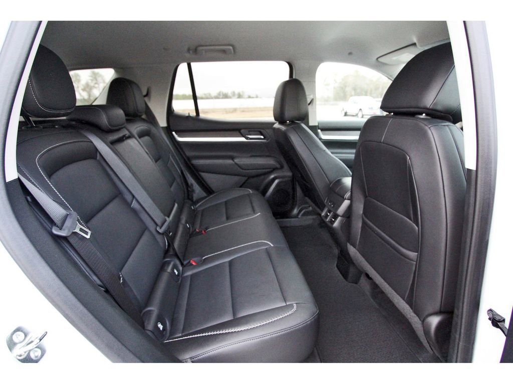 Used 2026 GMC Terrain Denali image 10