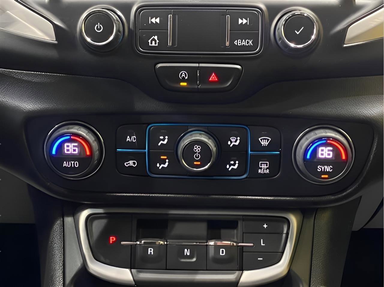 Used 2022 GMC Terrain SLT w/ Infotainment Package II image 23