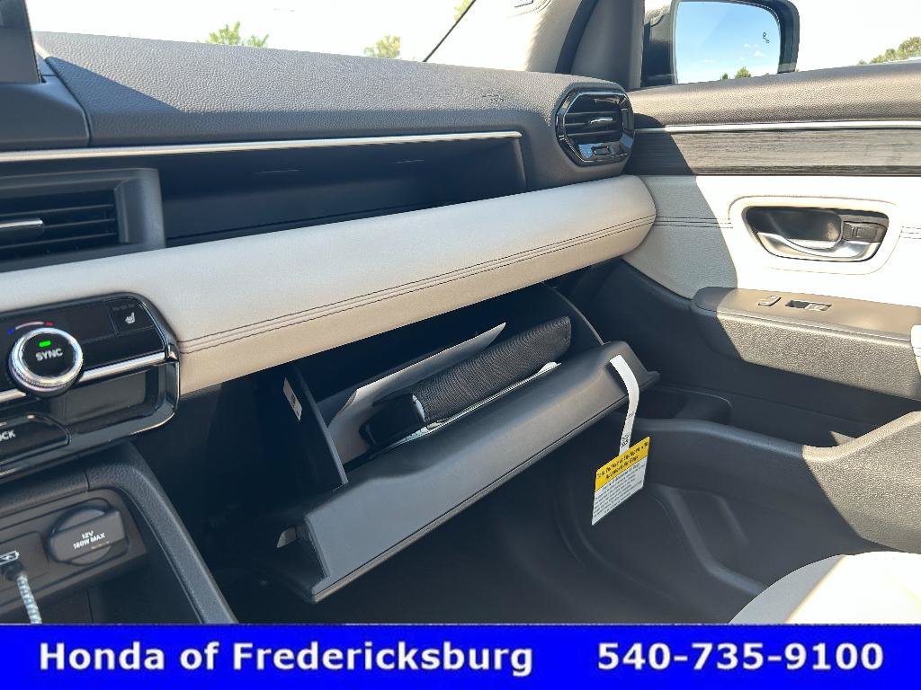 Certified 2026 Honda Pilot Touring image 18