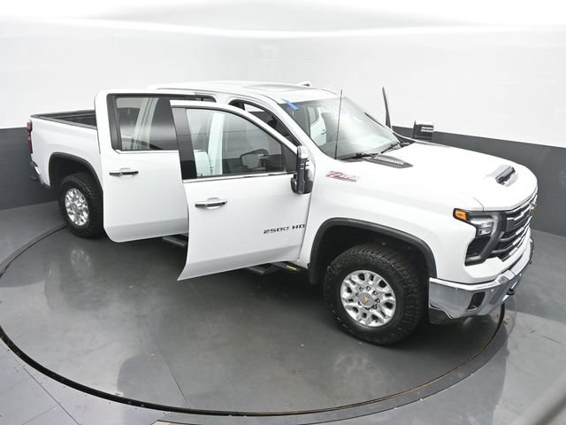 Used 2025 Chevrolet Silverado 2500 LTZ w/ LTZ Premium Package AWD/4WD image 59
