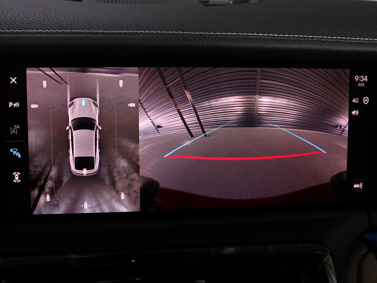 Used 2025 Porsche Panamera 4 image 18