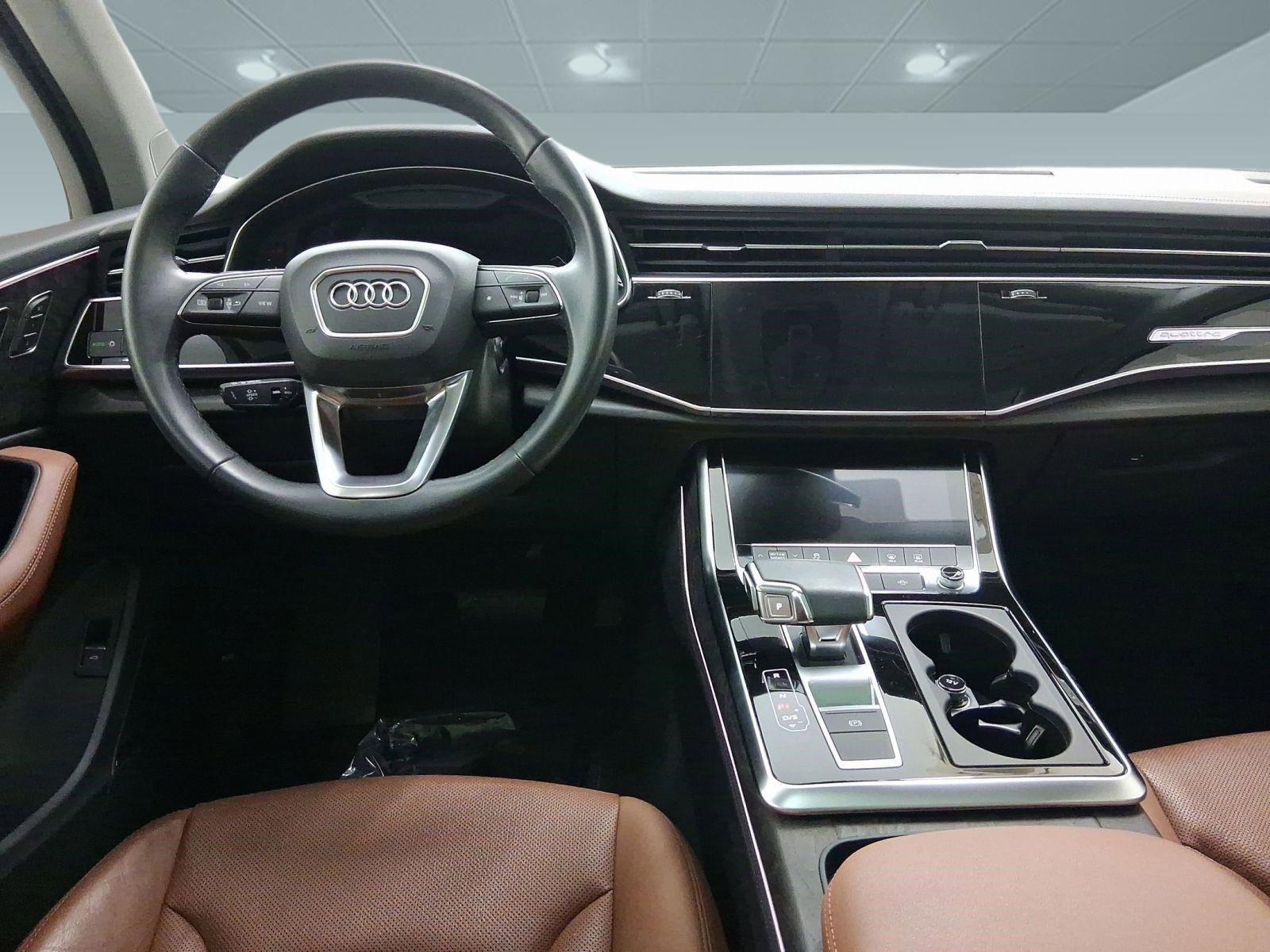 Certified 2024 Audi Q7 Premium Plus image 4