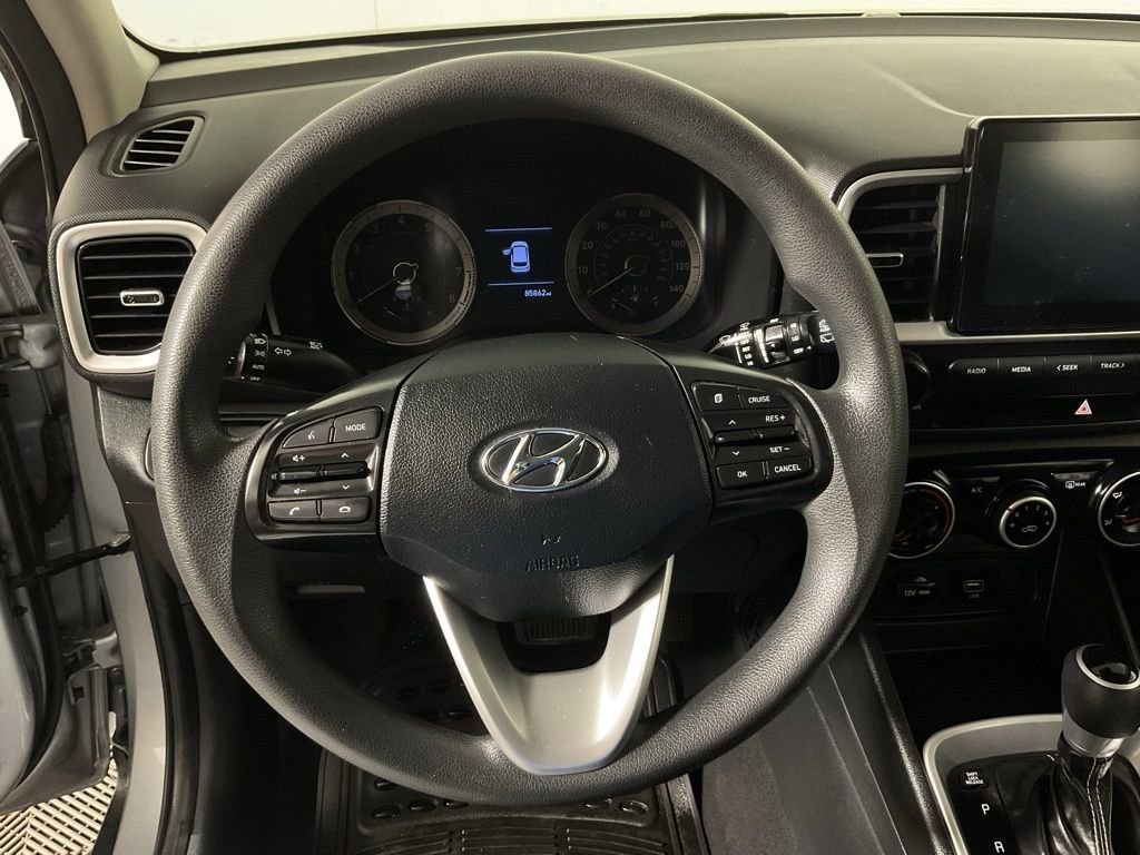 Used 2021 Hyundai Venue SE FWD image 23