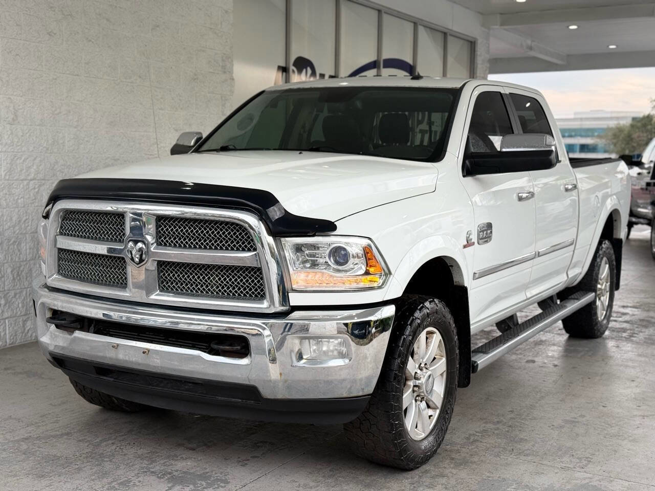 Used 2014 RAM 2500 Longhorn image 2
